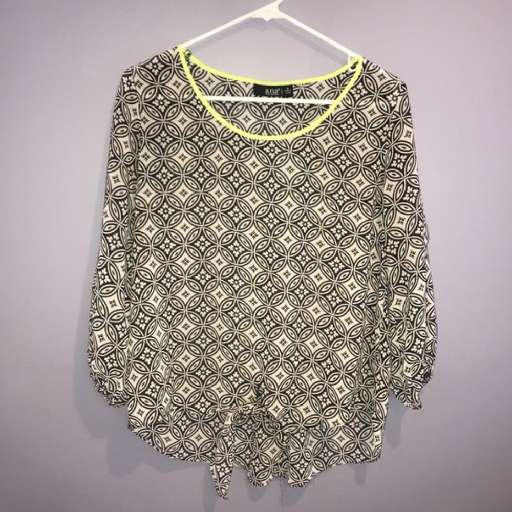 A.N.A Printed Blouse Gray/White Size S